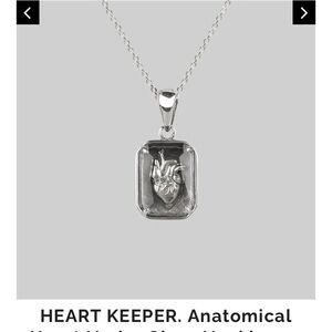 Regal Rose Anatomical Heart Under Glass Necklace - Silver